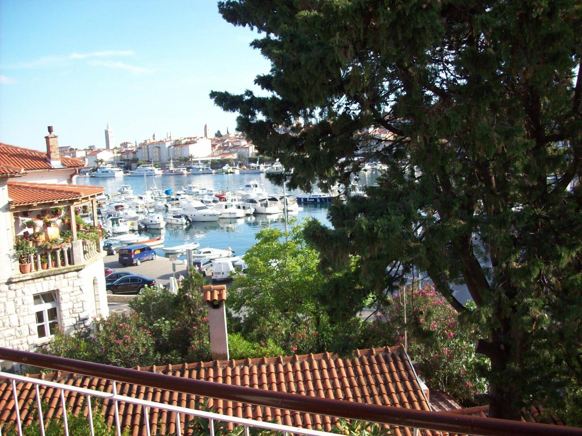 Rozic Apartman Rab Town